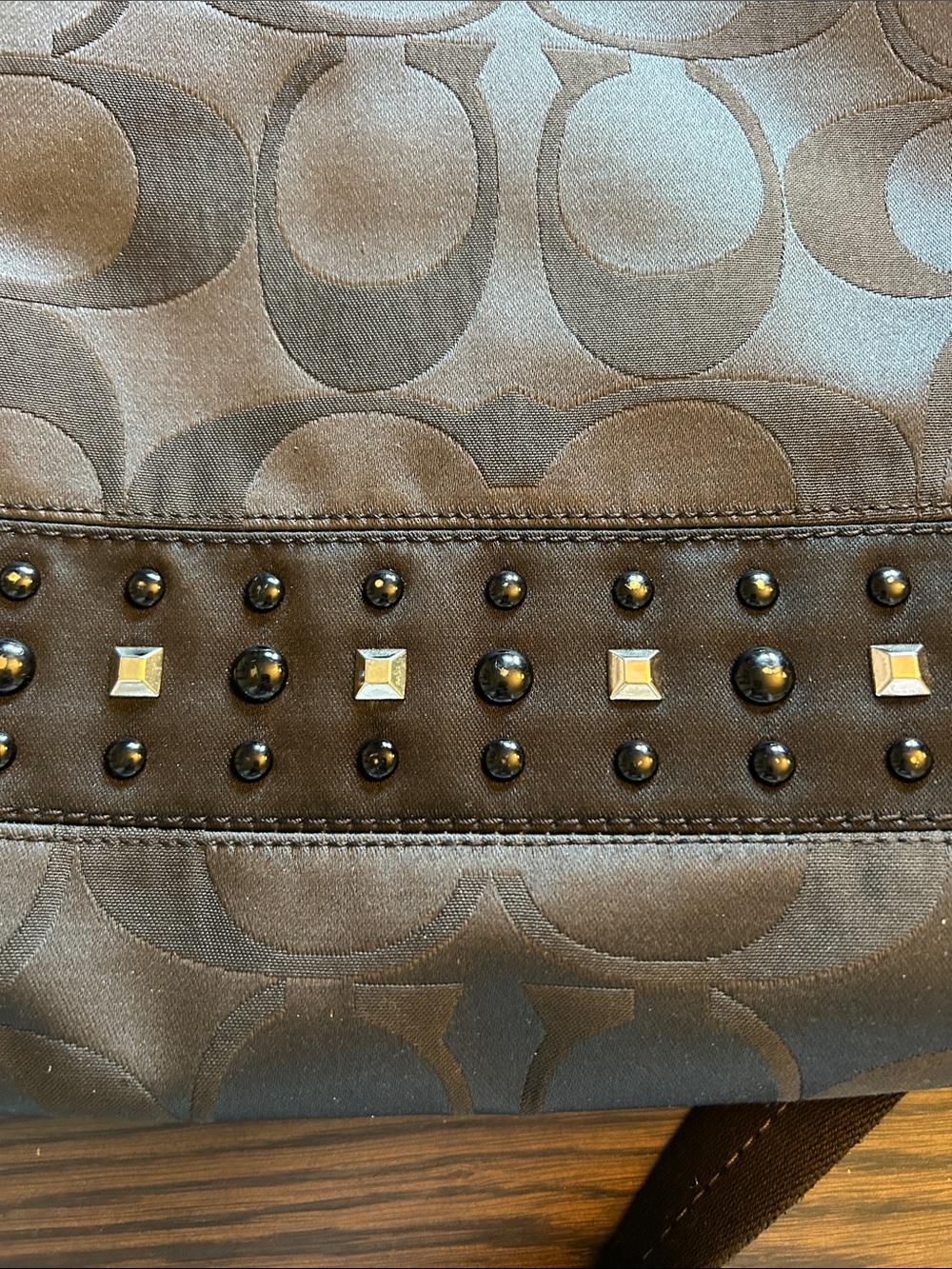 Coach Black Signature Sateen Crossbody w Stud Accents EXCELLENT CONDITION 12x10 - Picture 5 of 11